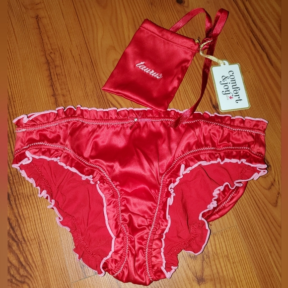 Aerie Zodiac Taurus Undies - Picture 2 of 4